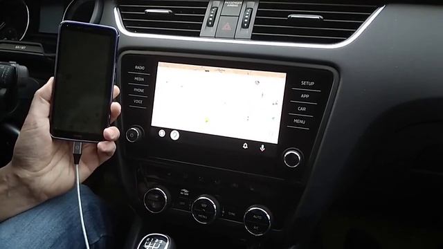 Яндекс.Навигатор в Android Auto смотреть онлайн