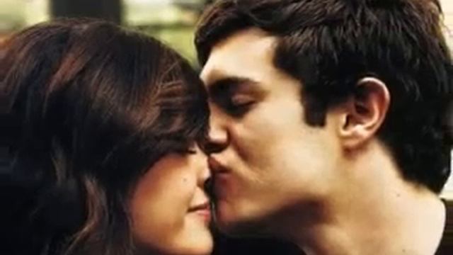 Adam Brody - Hello Beautiful смотреть онлайн