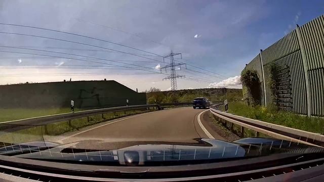 VW ID.4 vs. Ford MUSTANG MACH-E: Welches Elektro-SUV knausert auf der AUTOBAHN am meisten mit Strom смотреть онлайн