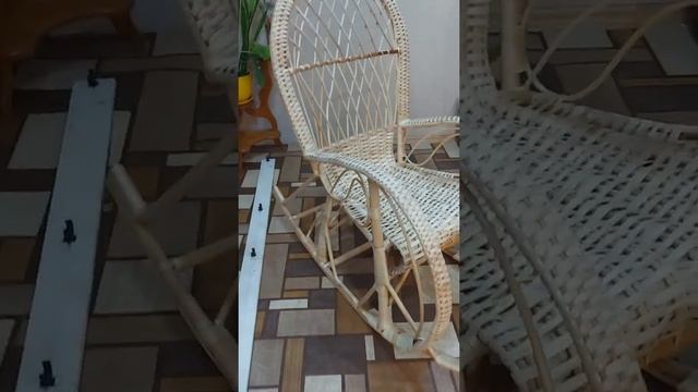 плетёная кресло качалка "Надежда " смотреть онлайн