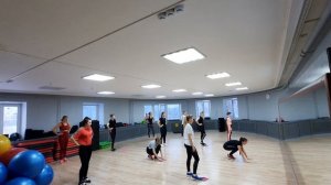 Глайдинг. Тренировка с тряпочками. Фитнес тренировка.