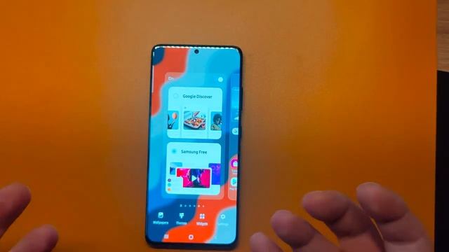 Switch to Google Discover on Samsung's One UI 3.1 смотреть онлайн
