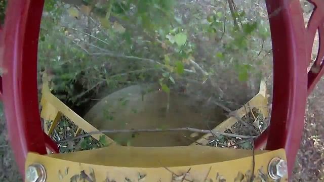 Eco Mulching Attachment Demo Riggs Cat смотреть онлайн