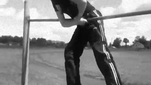 Занятия на турнике. 1 месяц. Наш отсчет смотреть онлайн