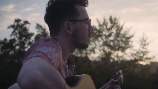 Coldplay - Hymn For The Weekend - Fingerstyle Guitar Cover (WITH TABS) смотреть онлайн
