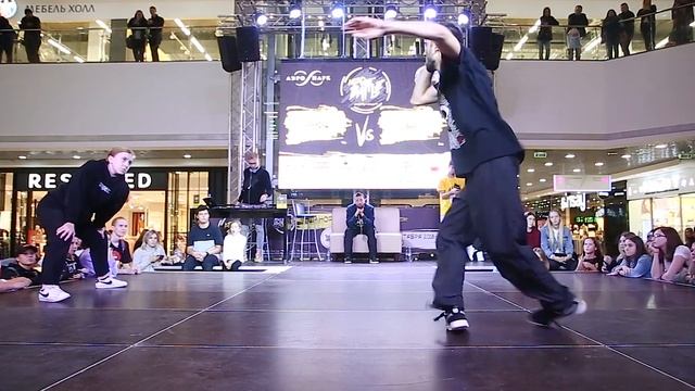 HIP-HOP AERO BATTLE 2018. ADULTS, 1/2 Карандаш VS Saak смотреть онлайн