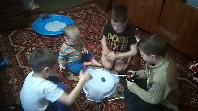 Бейблейд спрайзен реквієм проти вас леопарда и против волтраека смотреть онлайн