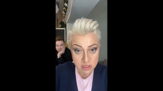 Теона Контридзе: "Ты алчный стилист!" смотреть онлайн