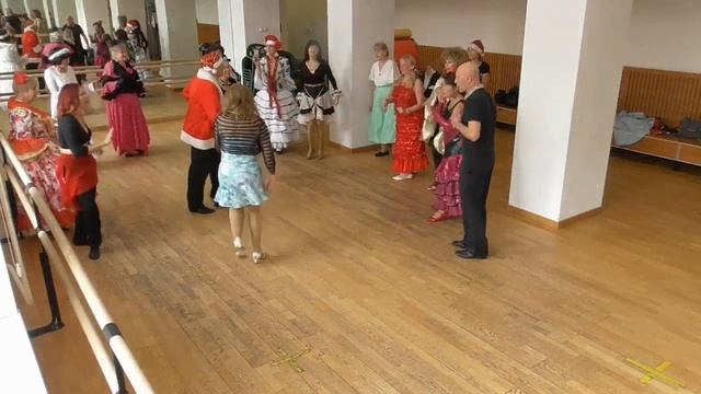 Танец - Шутка "Кошки", МАТВЕЕВА ОЛЬГА (82 года) смотреть онлайн