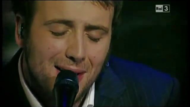 Raphael Gualazzi - A Three second Breath.avi смотреть онлайн