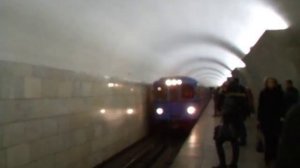 Грузовой поезд метро/Moscow subway freight train