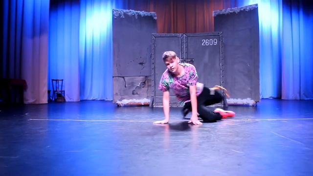 Breakdance clip (KloDe, Otradnoe, 25.12.2021.) смотреть онлайн