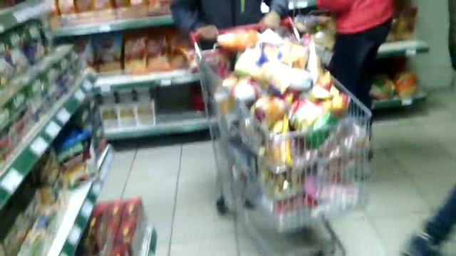 Сходили в магазин смотреть онлайн