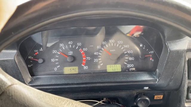 Нива 2329 Урбан. Замена щитка приборов на 2114. Делаем пол в кузове смотреть онлайн