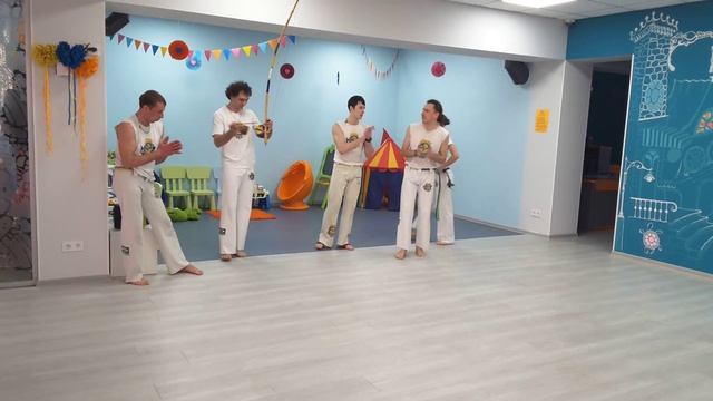 КАПОЭЙРА соло смотреть онлайн