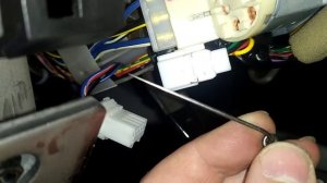 Нюанс при замене контактной группы замка зажигания Mitsubishi Lancer 9.