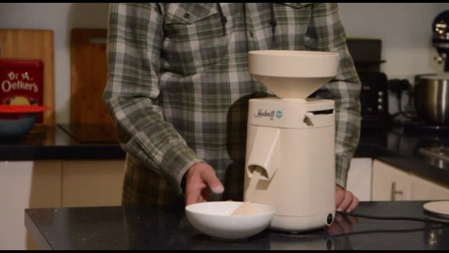 Mockmill 100 - 200 домашняя мукомолка жерновая электрическая мельница для муки из зерна для дома смотреть онлайн