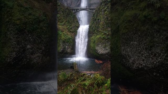 BEAUTIFUL WATER FALL смотреть онлайн