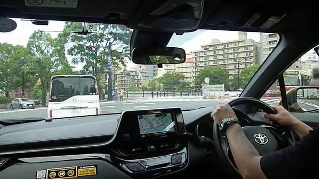 CHRハイブリッド試乗記 смотреть онлайн