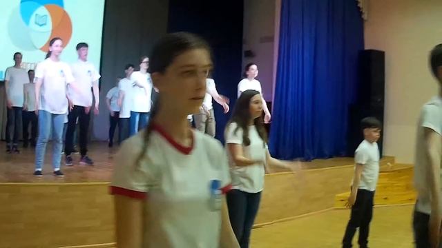 Танцевальный флешмоб смотреть онлайн