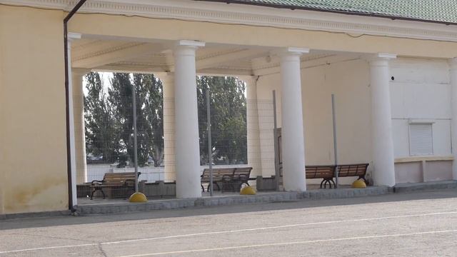 Феодосийский железнодорожный вокзал оказался за забором смотреть онлайн