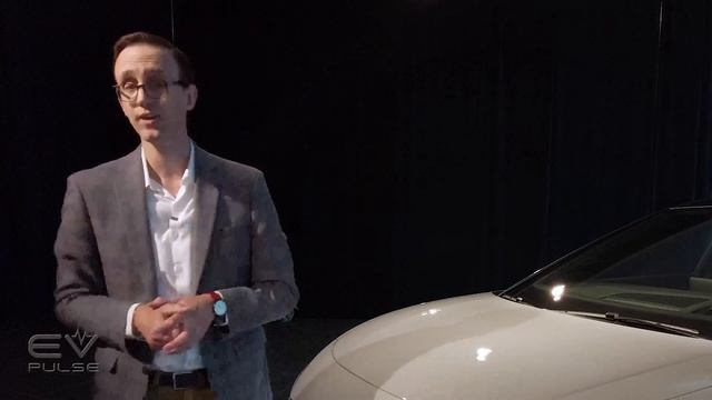 Can the VW ID.7 Beat the Hyundai Ioniq 6? | First Look смотреть онлайн