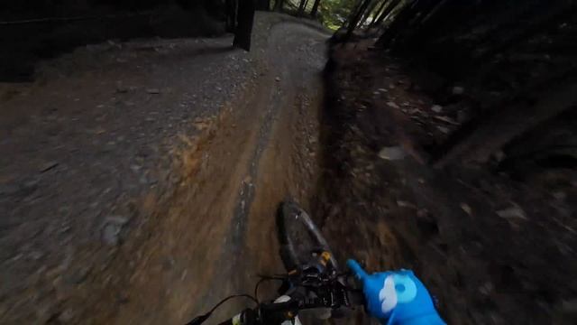 Breaking In A New Bike At Dyfi BikePark… смотреть онлайн