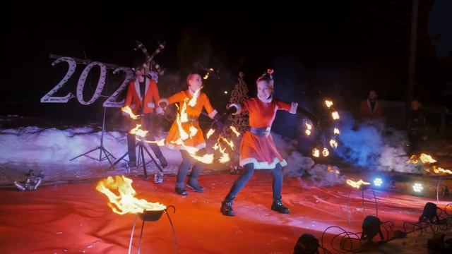 Огненная программа "Новогодние Чудо" смотреть онлайн