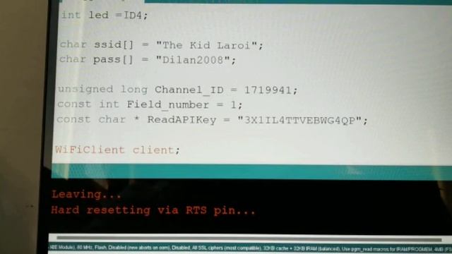 Python based Desktop Application to control LEDs over Internet смотреть онлайн