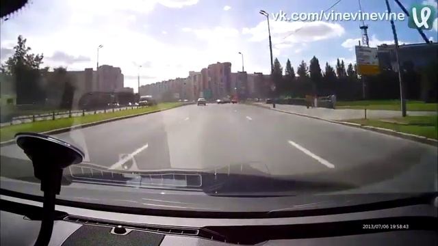 Внезапный прорыв водопровода или... смотреть онлайн