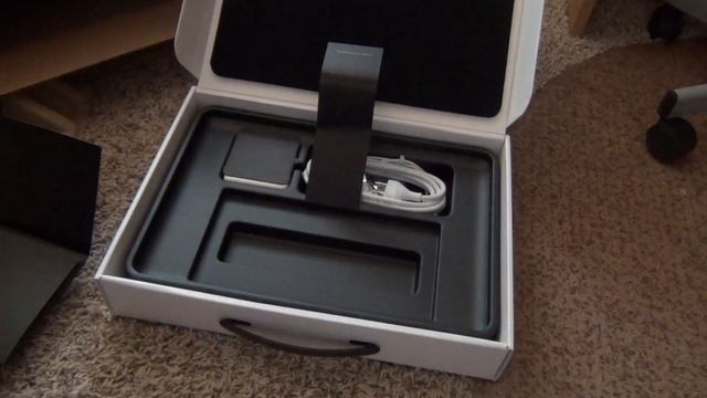 Macbook Pro Unboxing смотреть онлайн