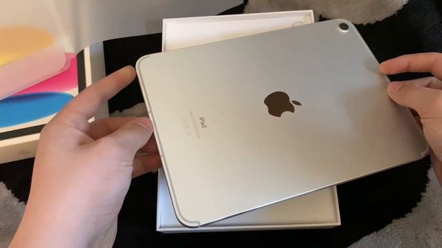 iPad 10th Generation Quick Unboxing - Silver смотреть онлайн