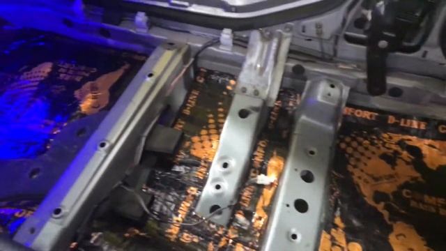 Nissan Almera вибро-шумоизоляция. Качественные материалы порождают новый уровень комфорта смотреть онлайн