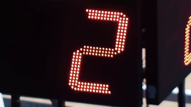 THE GREATEST BUZZER BEATER EVER смотреть онлайн