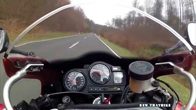 Honda CBR 900 exhaust sound and acceleration compilation смотреть онлайн
