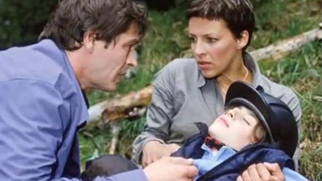 Medicopter 117 Folge Verschüttet смотреть онлайн
