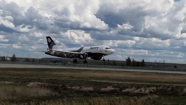 Первый рейс авиакомпании Аврора из Хабаровска в Якутск! Airbus A319-111 VP-BUN. смотреть онлайн