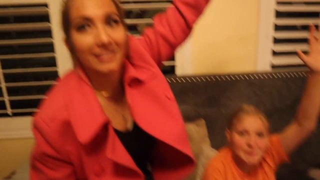 AMONG US in REAL LIFE TikTok EDITION! (Imposter IQ 999) смотреть онлайн