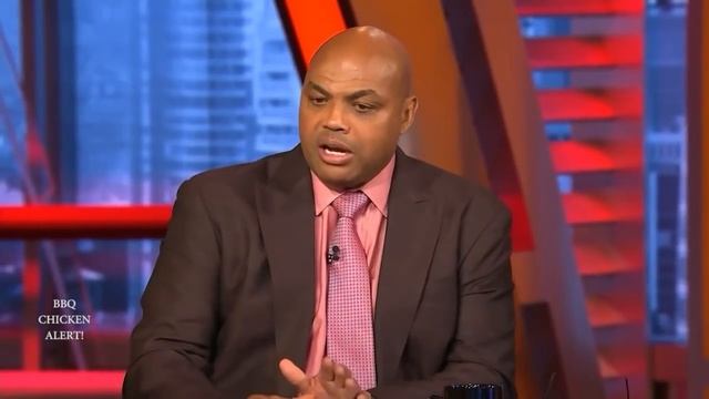 Inside The NBA: Chuck and Shaq react to LeBron ignoring Luke Walton's plays смотреть онлайн