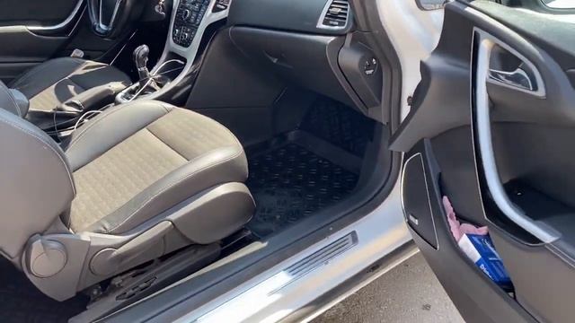 Opel Astra J 2012 смотреть онлайн