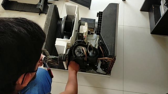 LG Inverter Window Type CH67 Error, How To Dismantle