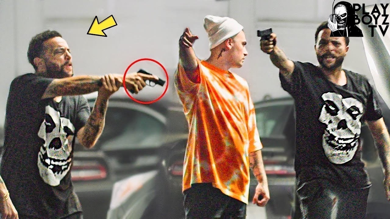 УГОНЯЮ ТАЧКИ В ГЕТТО (ПРАНК) смотреть онлайн