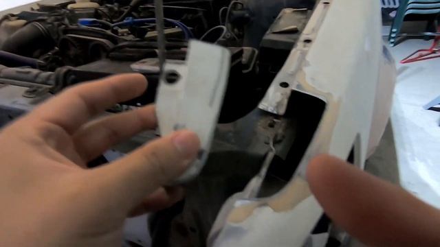 AE86 Levin RESTOMOD - Repairing Rust Damage On Driver Side Fender With Welding