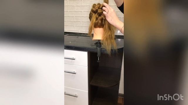 Высокий пучок. Простая прическа смотреть онлайн