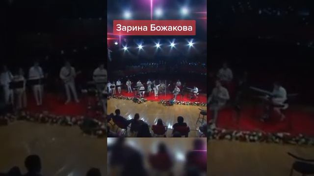 Поёт Зарина Божакова, бек-вокалистка Димаша. «Қалау» ні: Ш. Базарқұлова Сөзі: М. Аметхан #dimash смотреть онлайн