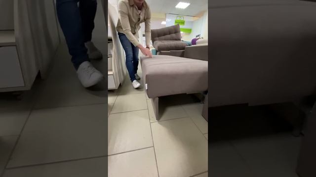 Диван мечта! Диван любовь! Диван киноман! Со столом, минибаром и выдвижными ящиками! смотреть онлайн