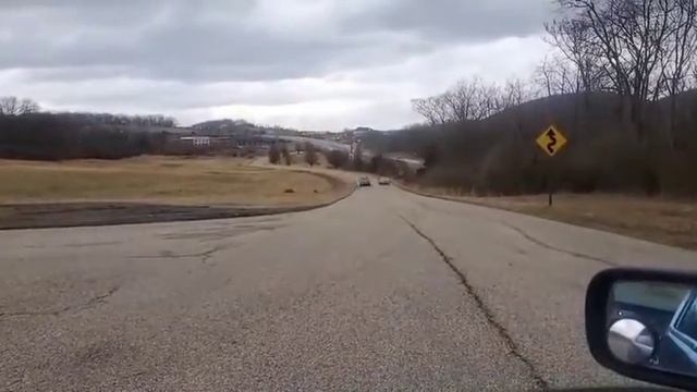 Terrible Race Between 2000 Hyundai Elantra and 2004 Volkswagen Passat смотреть онлайн