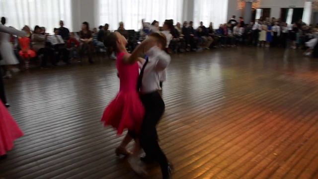 Дети-2 стандарт (открытый). 1/2 финала. Венский Вальс. смотреть онлайн