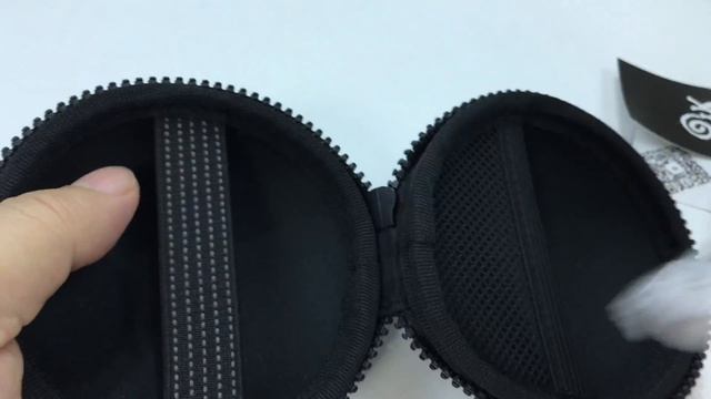 Hardsided Canvas Earbud Zippered Travel Case by Iksnail Review смотреть онлайн