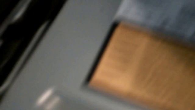 Removing 3.5 Floppy Drives from 2 Dell GX620 Computers смотреть онлайн